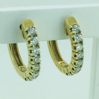 FE2355 18CT YG CLAW SET ROUND DIAMONDS HUGGIE EARRINGS D16= 0.35CT