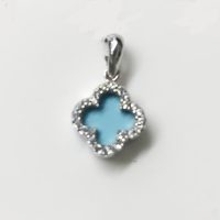 SP63815 9CT WG CZ TURQUOISE CLOVER PENDANT 0.9 G